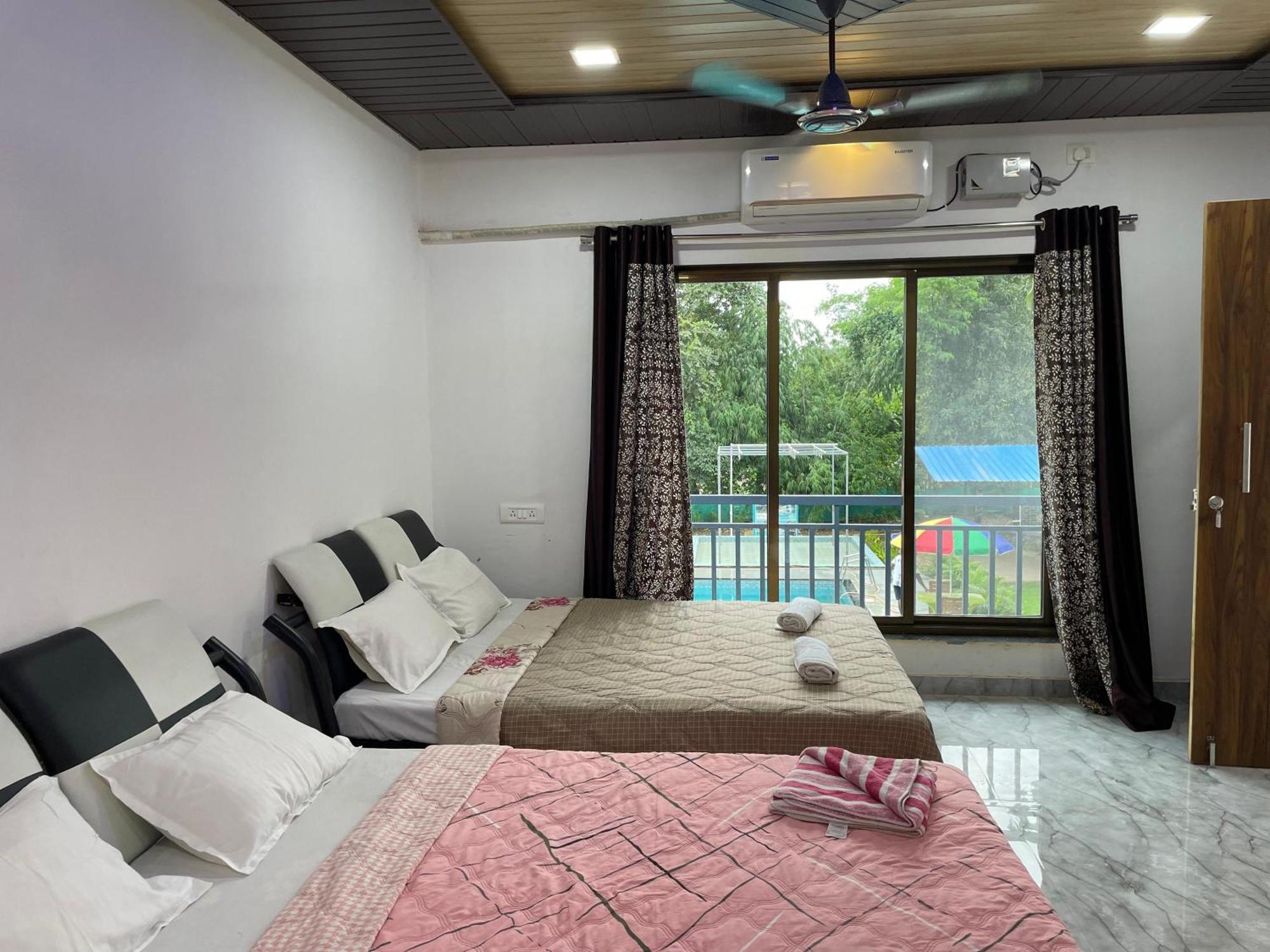 Riverland Farm And Resort Карджат Экстерьер фото